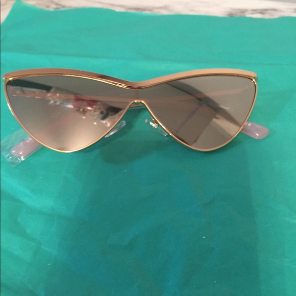 Fashion nova such a copycat sunglasses/ Final p - Picture 5 of 5